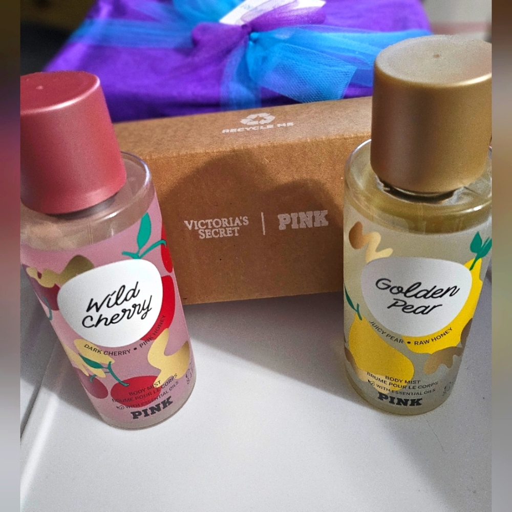 PINK/ VICTORIA SECRET Honey Fruit Spray Mist Bundle of 2 (Pear/Wild Cherry)